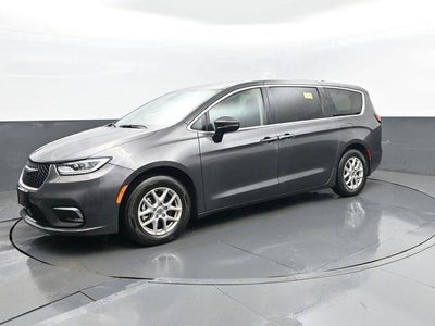 Photo of a 2023 Chrysler Pacifica Touring L 4DR Mini-Van for sale