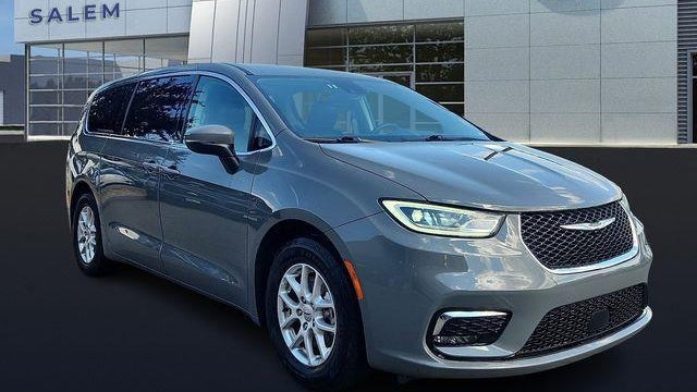 Preowned 2023 Chrysler Pacifica Touring L for Sale