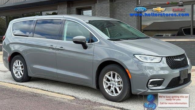 Preowned 2023 Chrysler Pacifica Touring L for Sale