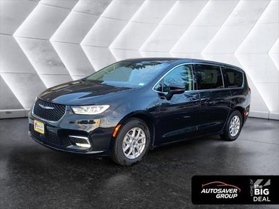 Photo of a 2023 Chrysler Pacifica Touring L 4DR Mini-Van for sale