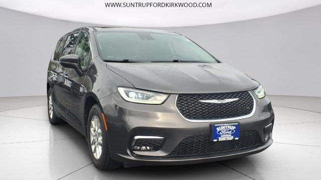 Preowned 2023 Chrysler Pacifica Touring L for Sale