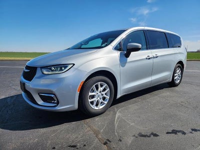 2023 Chrysler Pacifica Touring L 4DR Mini-Van