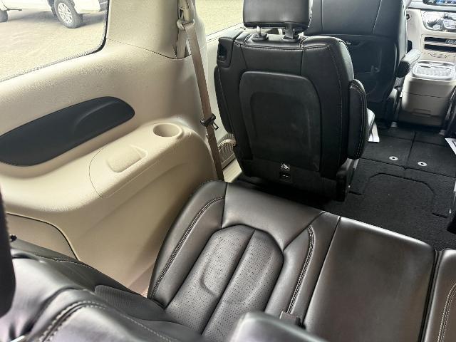 2023 Chrysler Pacifica - $24,495