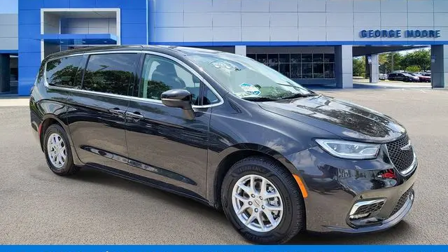 Preowned 2023 Chrysler Pacifica Touring L for Sale