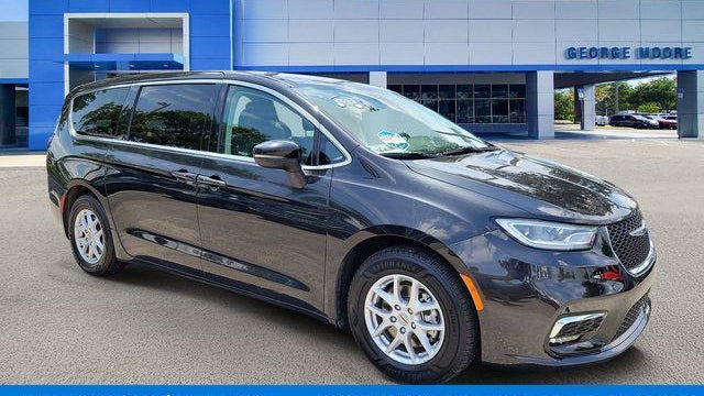 Preowned 2023 Chrysler Pacifica Touring L for Sale