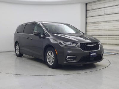 Photo of a 2023 Chrysler Pacifica Touring L 4DR Mini-Van for sale