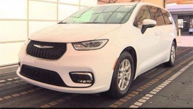 Preowned 2023 Chrysler Pacifica Touring L for Sale