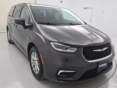 Photo of a 2023 Chrysler Pacifica Touring L 4DR Mini-Van for sale