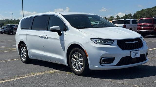 Preowned 2023 Chrysler Pacifica Touring L for Sale
