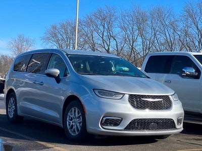 Photo of a 2023 Chrysler Pacifica Touring L 4DR Mini-Van for sale