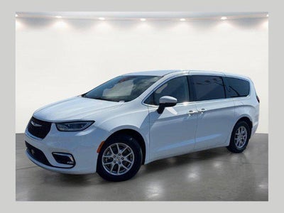 2023 Chrysler Pacifica Touring L 4DR Mini-Van