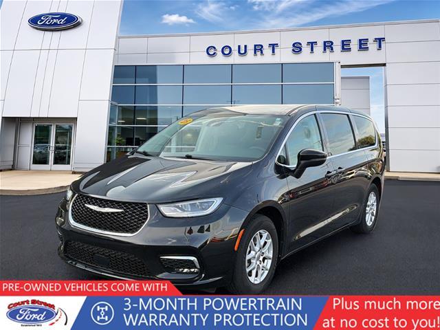 2023 Chrysler Pacifica - $19,219