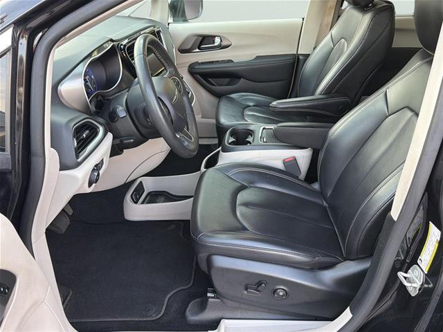 2023 Chrysler Pacifica - $19,219