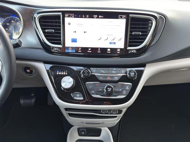 2023 Chrysler Pacifica - $19,219
