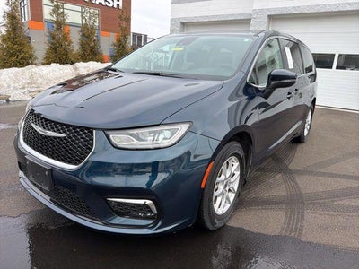 Photo of a 2023 Chrysler Pacifica Touring L 4DR Mini-Van for sale