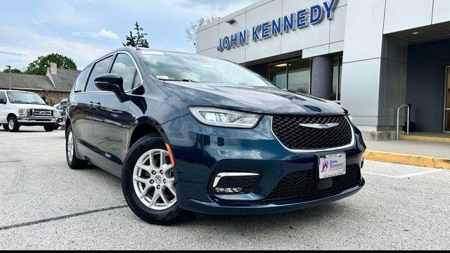 Preowned 2023 Chrysler Pacifica Touring L for Sale