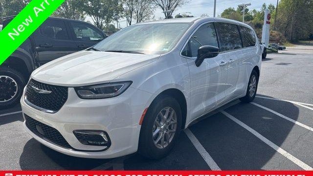 Preowned 2024 Chrysler Pacifica Touring L for Sale