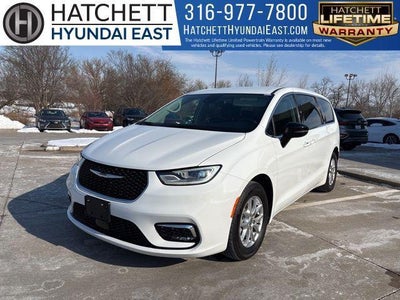 Photo of a 2024 Chrysler Pacifica Touring L 4DR Mini-Van for sale