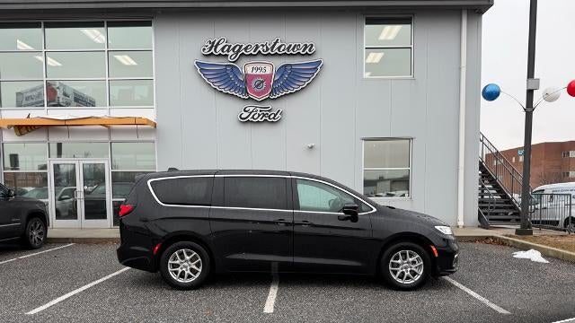Preowned 2024 Chrysler Pacifica Touring L for Sale