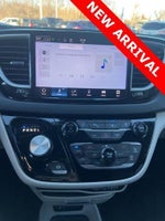 2024 Pacifica Thumbnail 15