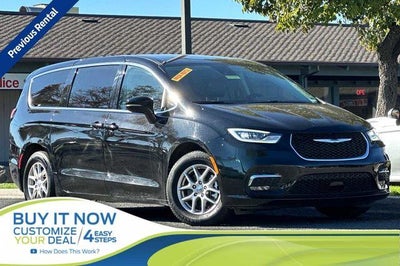 Photo of a 2024 Chrysler Pacifica Touring L 4DR Mini-Van for sale