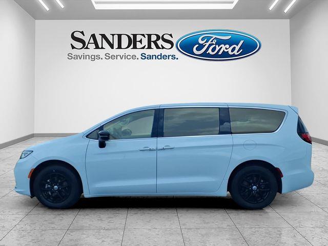 2024 Chrysler Pacifica - $28,277