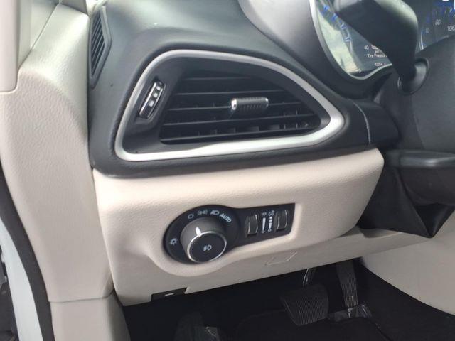 2024 Chrysler Pacifica - $28,277