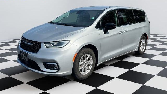 Preowned 2024 Chrysler Pacifica Touring L for Sale