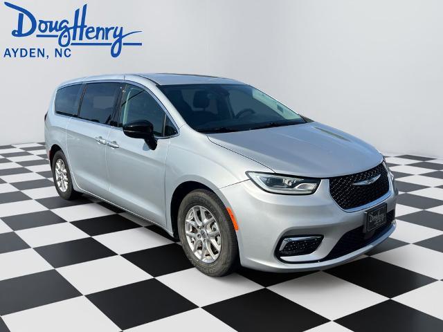 2024 Chrysler Pacifica - $23,995