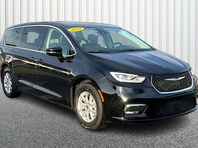 2024 Chrysler Pacifica Touring L 4DR Mini-Van