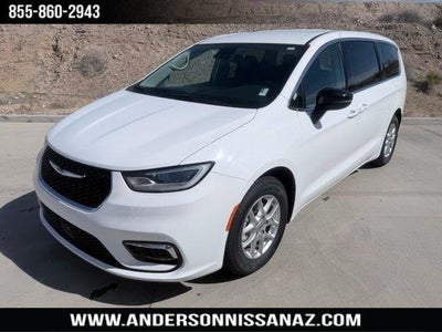 Photo of a 2024 Chrysler Pacifica Touring L 4DR Mini-Van for sale