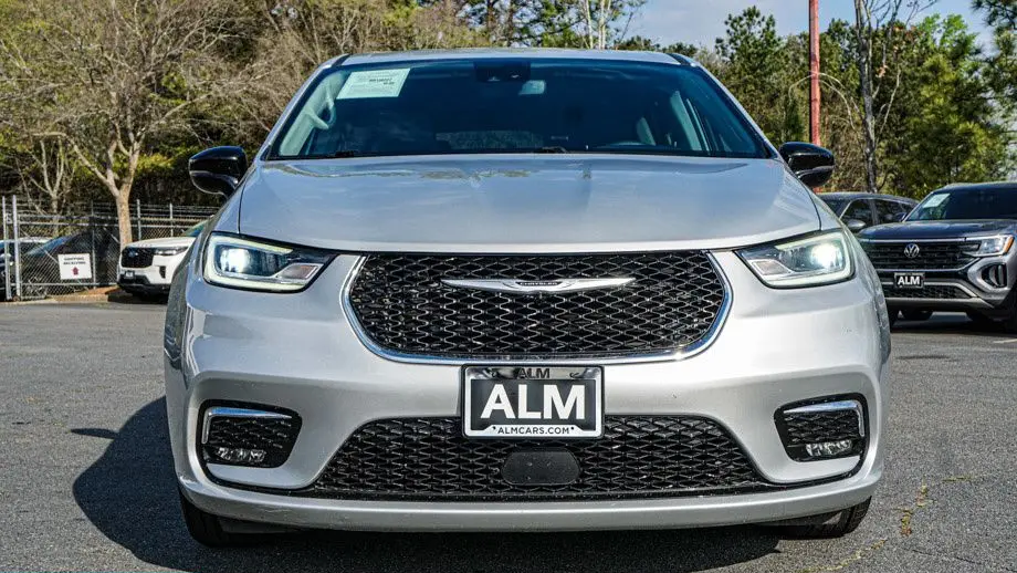 2024 Chrysler Pacifica Touring L