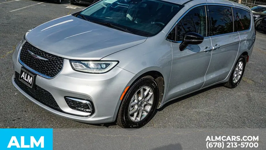 2024 Chrysler Pacifica Touring L