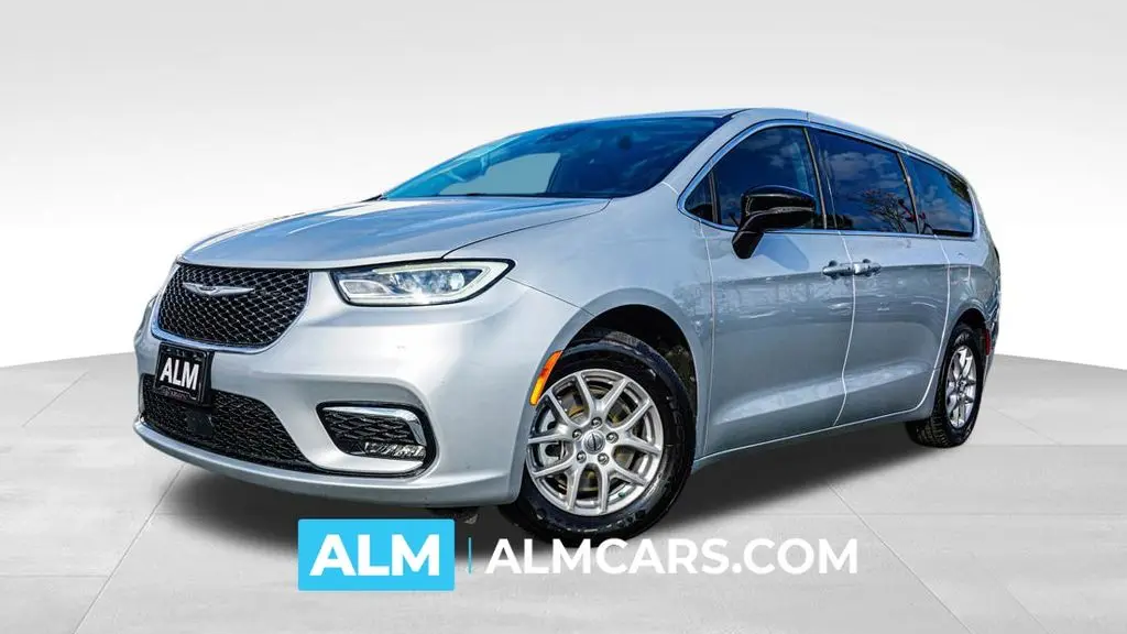 Preowned 2024 Chrysler Pacifica Touring L for Sale