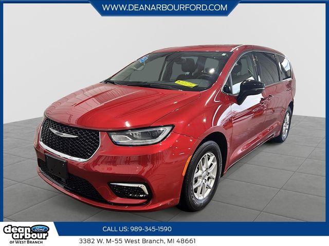 2024 Chrysler Pacifica - $28,920