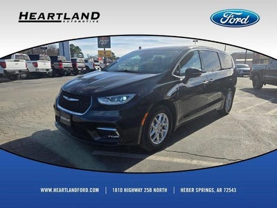 Photo of a 2024 Chrysler Pacifica Touring L 4DR Mini-Van for sale
