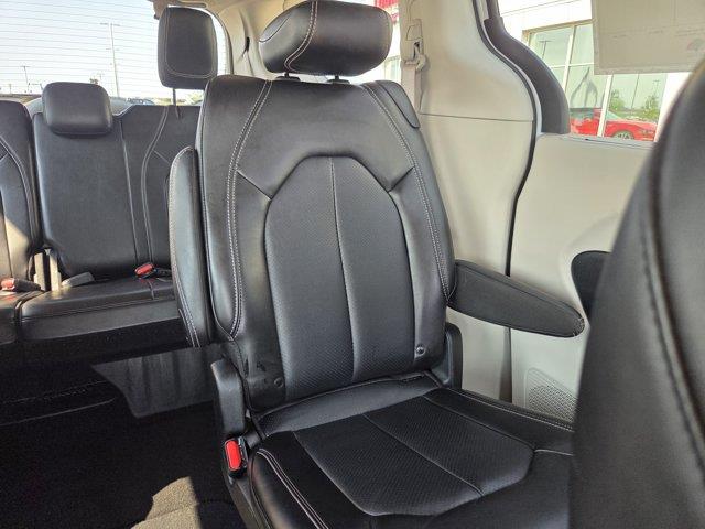 2024 Chrysler Pacifica - $25,849