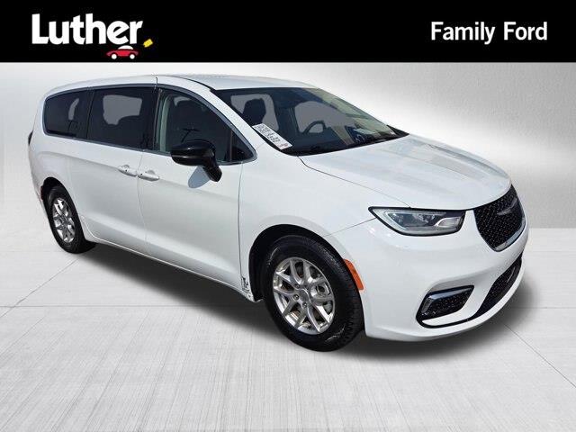2024 Chrysler Pacifica