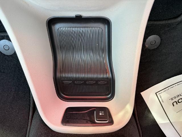2024 Chrysler Pacifica - $23,878