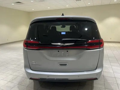 2024 Chrysler Pacifica Touring L 4DR Mini-Van
