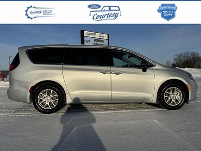 2024 Chrysler Pacifica Touring L 4DR Mini-Van
