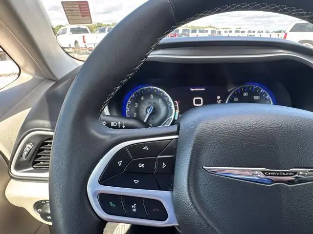 2024 Chrysler Pacifica - $19,400