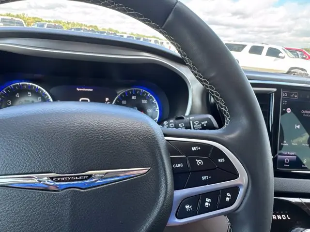 2024 Chrysler Pacifica - $19,400