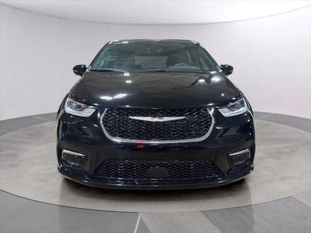 2025 Chrysler Pacifica - $25,495