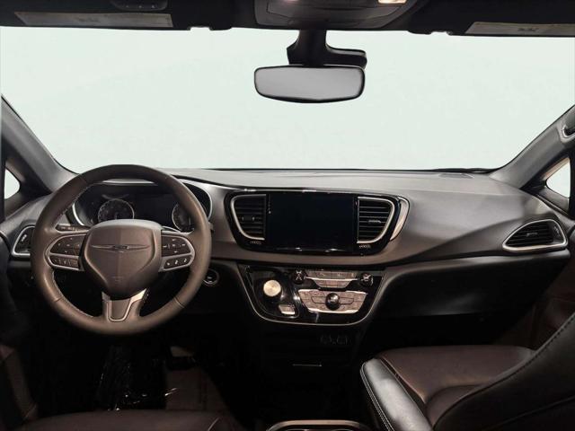 2025 Chrysler Pacifica - $25,495