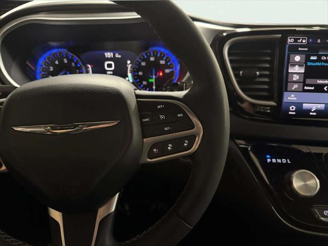 2025 Chrysler Pacifica - $25,495