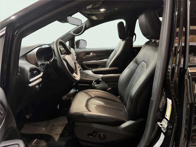 2025 Chrysler Pacifica - $25,495
