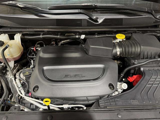 2025 Chrysler Pacifica - $25,495