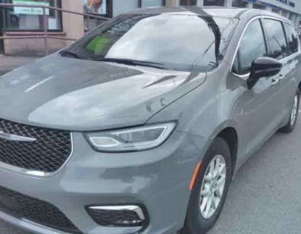 2025 Chrysler Pacifica - $24,735