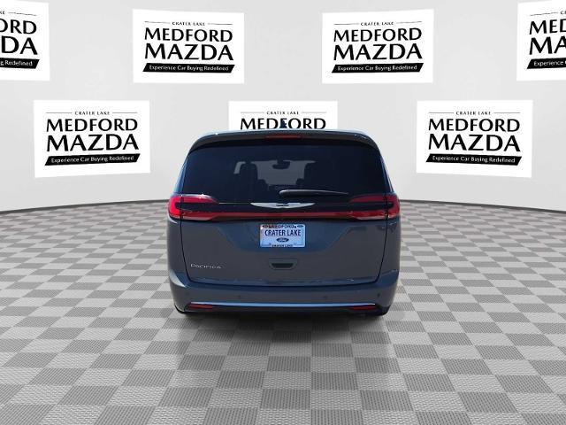 2025 Chrysler Pacifica - $24,735